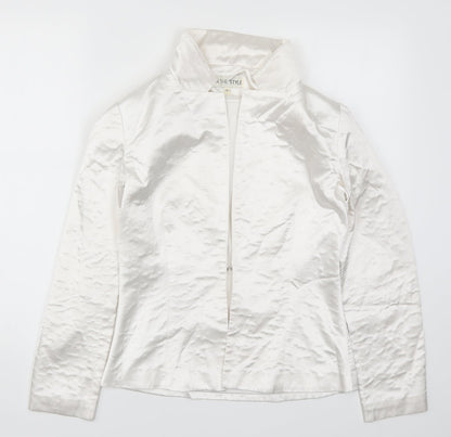 In the Style Womens White   Jacket  Size 6