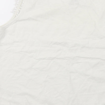 pepperts Girls White   Basic T-Shirt Size 10-11 Years