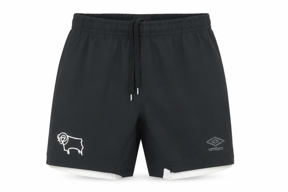 Umbro Boys Black   Sweat Shorts Size 11 Years - Football shorts
