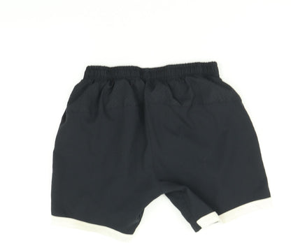 Umbro Boys Black   Sweat Shorts Size 11 Years - Football shorts