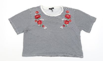 FOREVER 21 Womens Black Striped  Cropped T-Shirt Size S