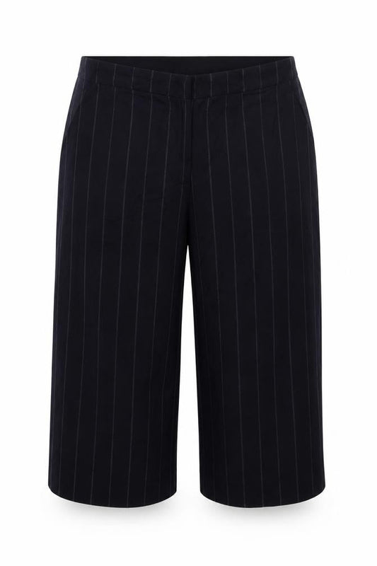 Womens UK Size 18 Capsule Regular Fit Cropped Blue Trousers