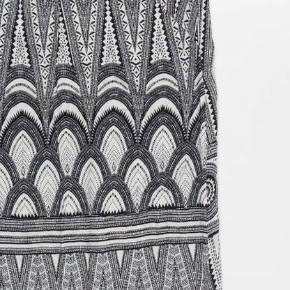 H&M Womens Black Geometric  Fit & Flare  Size 4