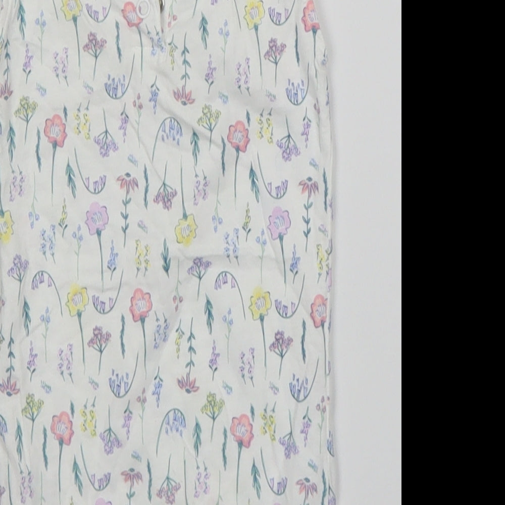 Matalan Girls White Floral  Babygrow One-Piece Size 0-3 Months