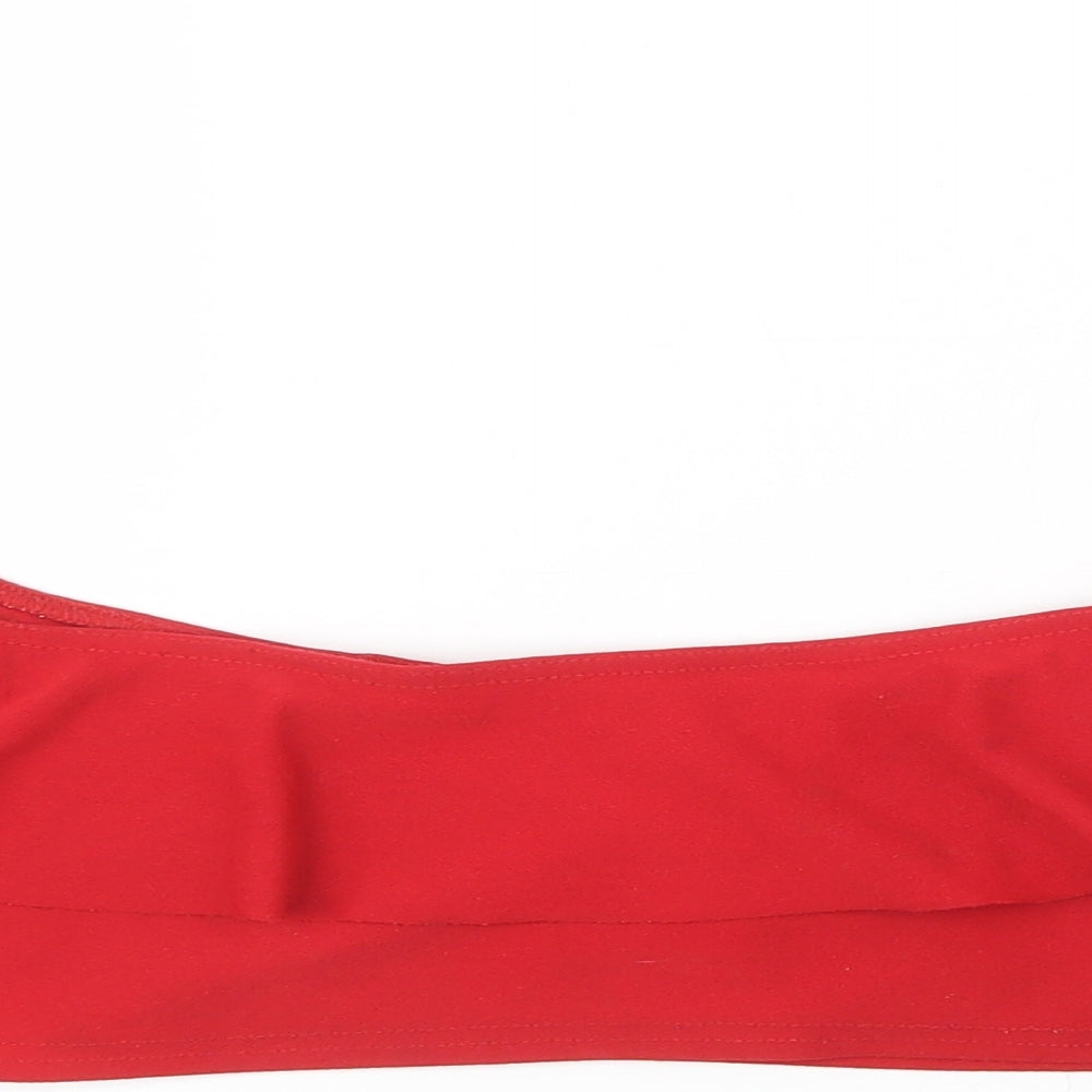 Womens UK Size 6 I SAW IT FIRST Red Cropped T-Shirt