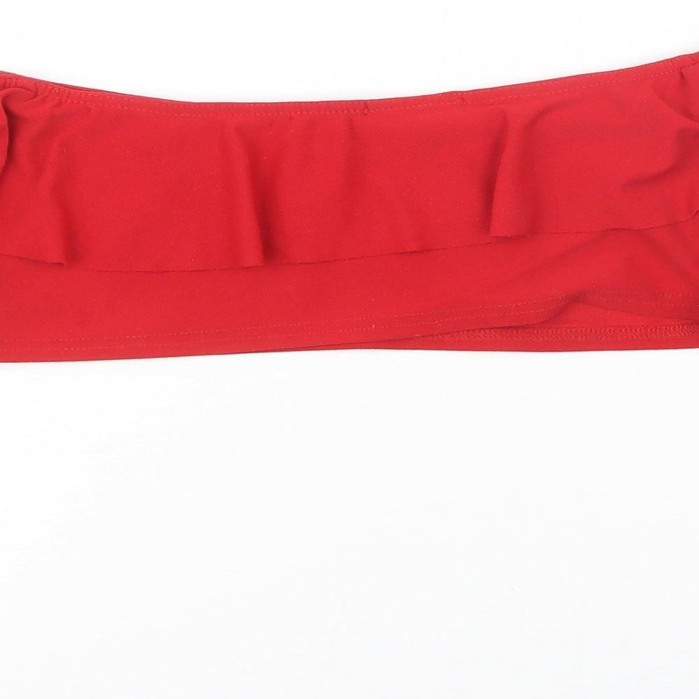 Womens UK Size 6 I SAW IT FIRST Red Cropped T-Shirt