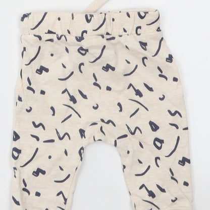 FRED &FLO Baby Ivory Animal Print  Capri Leggings Size 3-6 Months