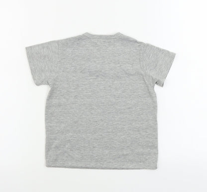 Preworn  Boys Grey   Basic T-Shirt Size M