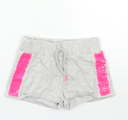 F&F Girls Grey   Hot Pants Shorts Size 6-7 Years