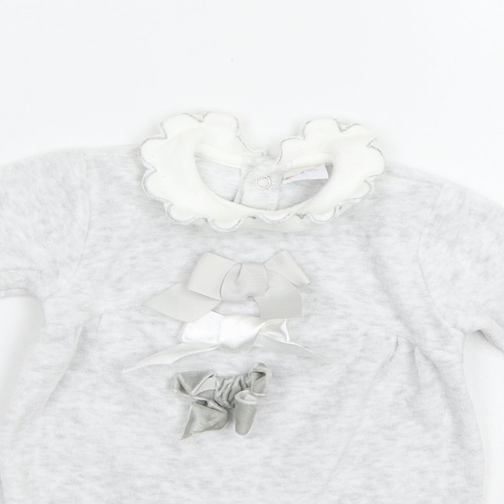 Cutie Pie Baby Grey   Babygrow One-Piece Size Newborn