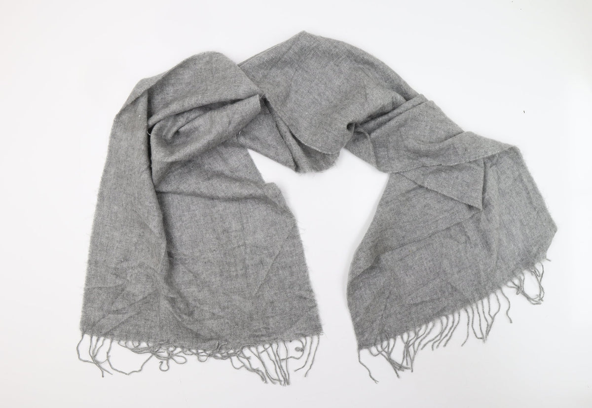 Preworn Unisex Grey    Scarf