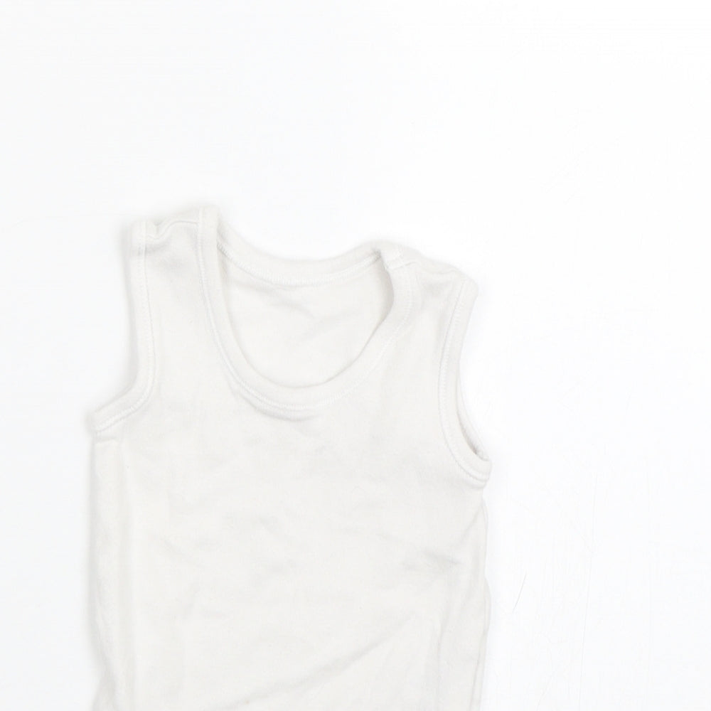 nutnmeg Baby White   Basic Tank Size 3-6 Months