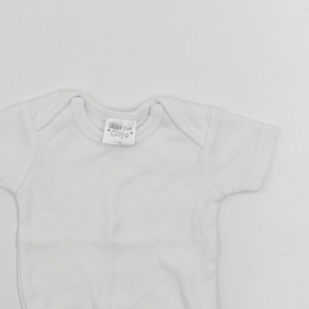 JUST TOO CUTE  Girls White   Babygrow One-Piece Size 0-3 Months