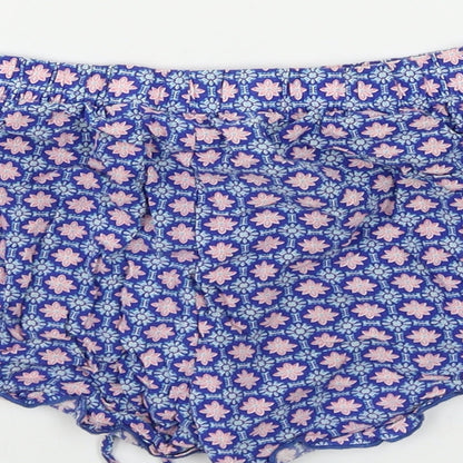 Womens UK Size S love to lounge Regular Fit Cut-Off Shorts