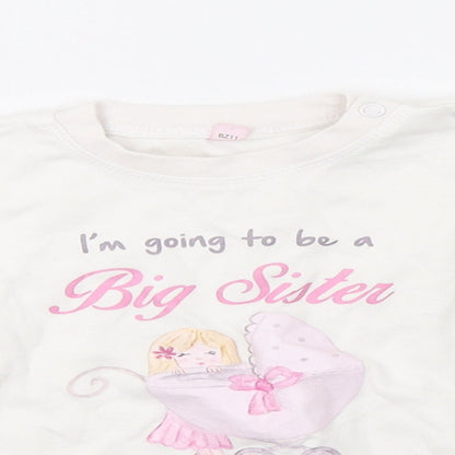 Preworn Girls White   Pullover T-Shirt Size 18-24 Months