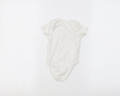 Junior J Baby White   Babygrow One-Piece Size 3-6 Months