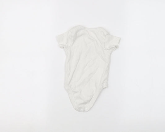 Junior J Baby White   Babygrow One-Piece Size 3-6 Months