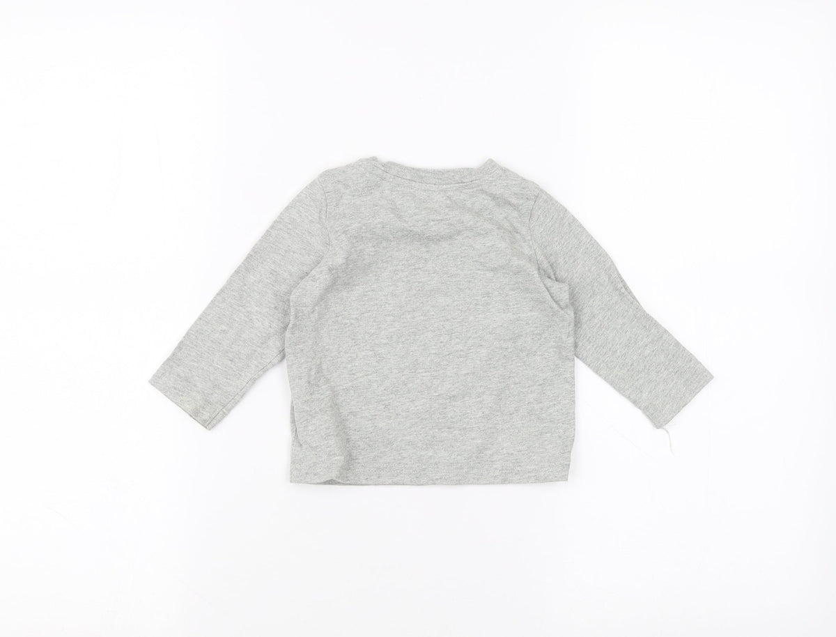Gap Baby Grey   Basic T-Shirt Size 6-9 Months