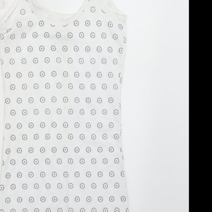 Atmosphere Womens White Geometric  Basic T-Shirt Size 6