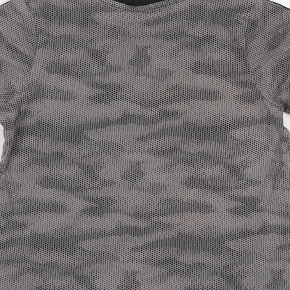 Matalan Boys Grey Camouflage  Basic T-Shirt Size 7 Years