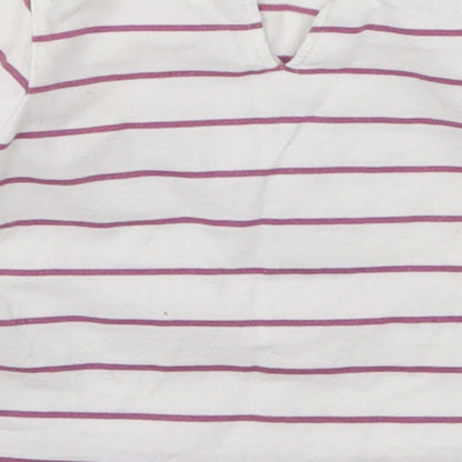 Preworn Girls White Striped  Basic T-Shirt Size 3-6 Months  - Love Heart