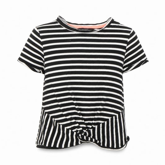 Front view of George girls’ black striped basic t-shirt, size 6-7, years