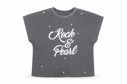Front view of outfit kids girls’ grey basic t-shirt, size 5, years - rock & pearl
