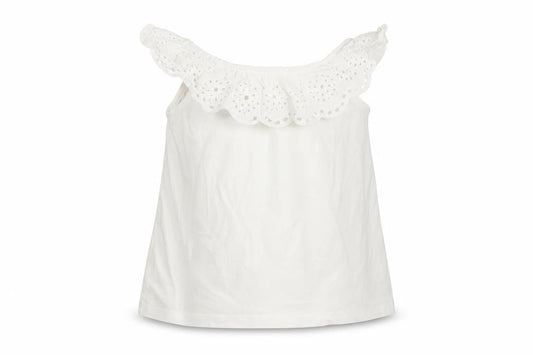 Front view of F&F girls’ white basic t-shirt, size 4-5, years