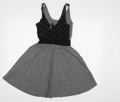 H&M Womens Grey   Fit & Flare  Size 6