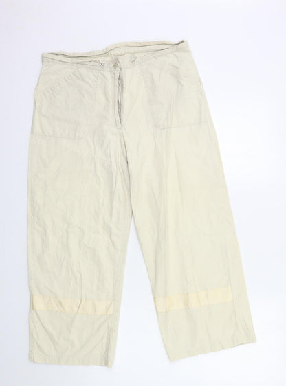 Womens UK Size 32 in Preworn Regular Fit Cropped Beige Trousers