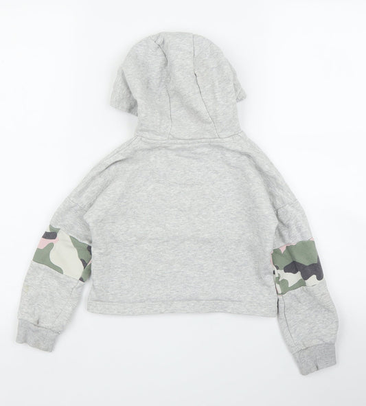 F&F Girls Grey Camouflage  Pullover Hoodie Size 5 Years
