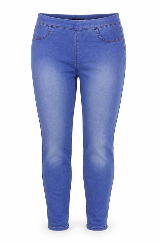 Front view of /DENIEM women’s blue straight jeans, size UK 12, 25-inch leg
