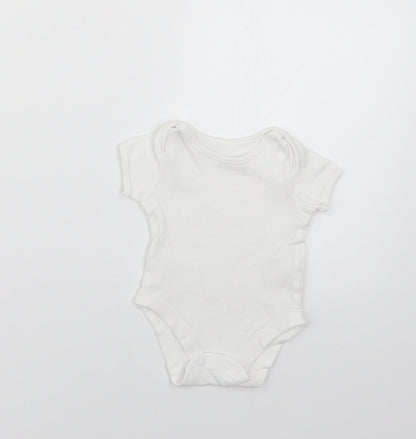 George Baby White   Babygrow One-Piece Size Newborn