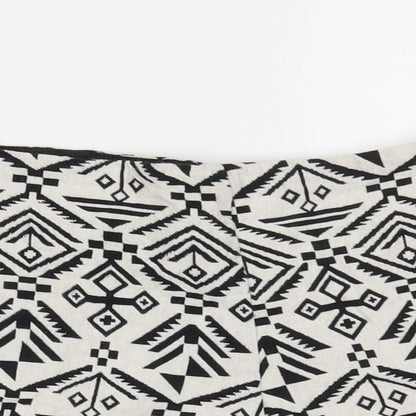 Miss Selfridge Womens White Geometric  Hot Pants Shorts Size 10