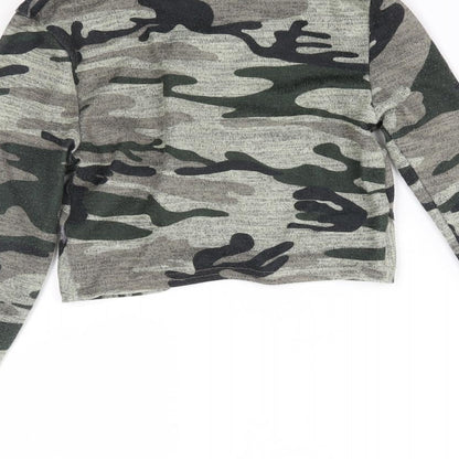 New Look Girls Green Camouflage  Basic T-Shirt Size 9 Years