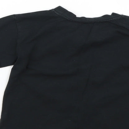 Preworn Boys Black Geometric  Basic T-Shirt Size 5-6 Years