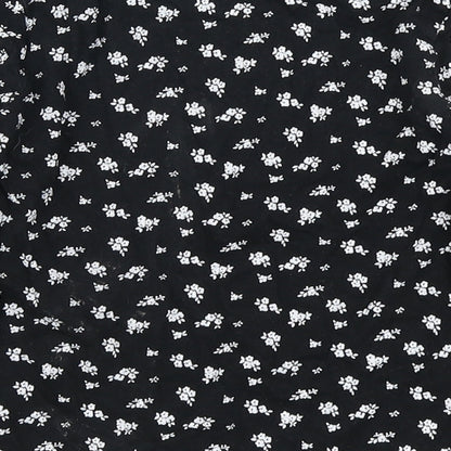 YD Girls Black Floral  Basic T-Shirt Size 7-8 Years