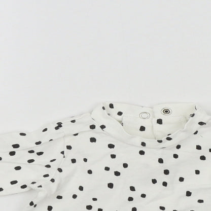 Nutmeg Girls White Geometric  Basic T-Shirt Size 0-3 Months