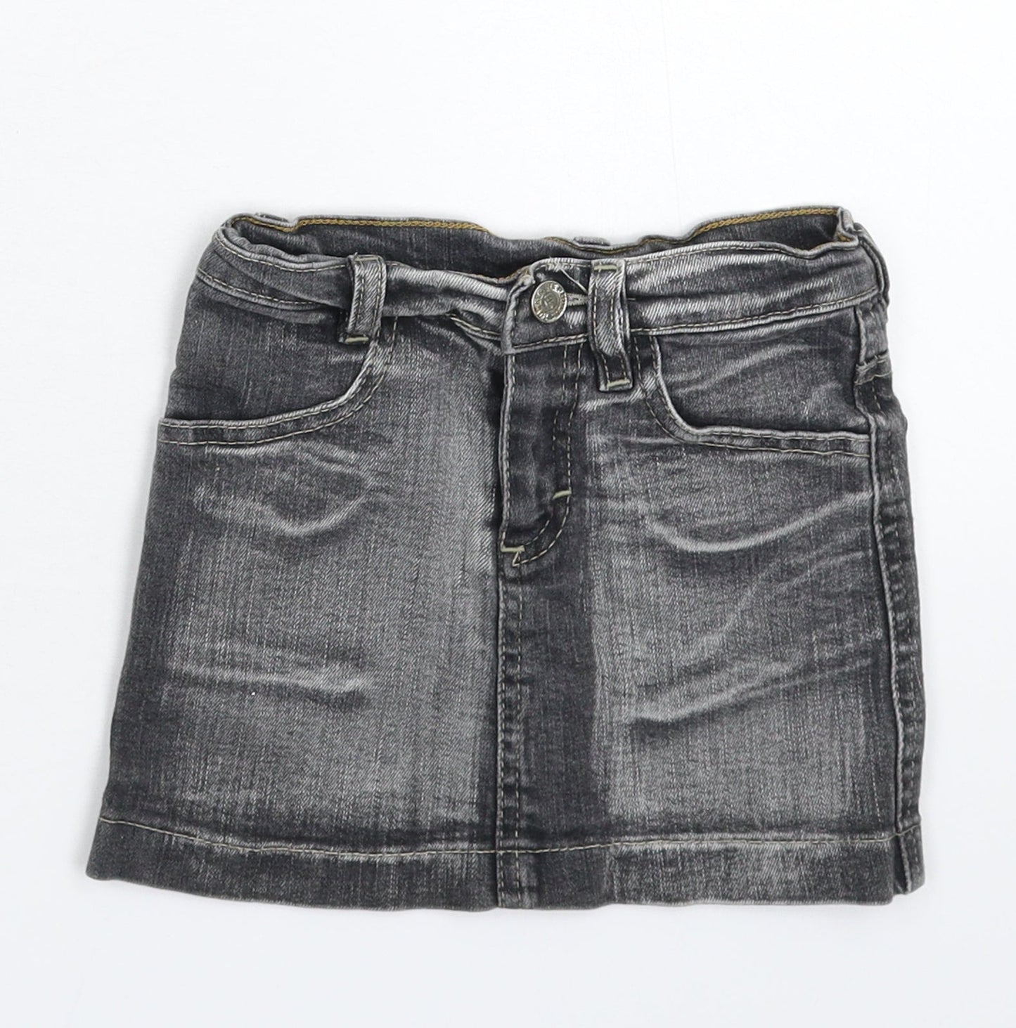 Preworn Girls Grey  Denim Mini Skirt Size 6 Years