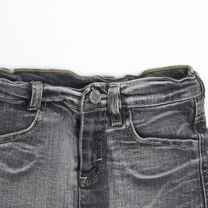 Preworn Girls Grey  Denim Mini Skirt Size 6 Years