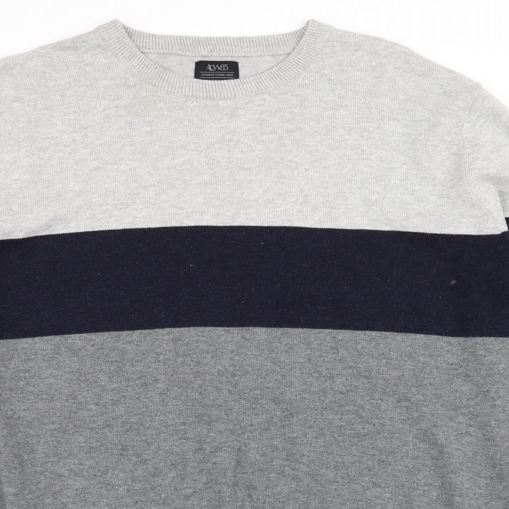 Close-up detail of ACW58 men’s multicoloured jumper, size M
