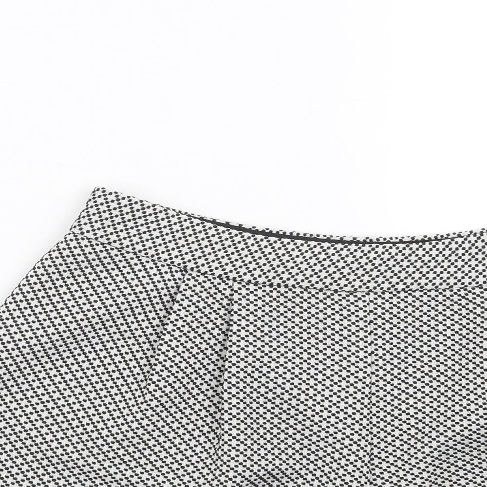 Miss Selfridge Womens Black Geometric  Hot Pants Shorts Size 8
