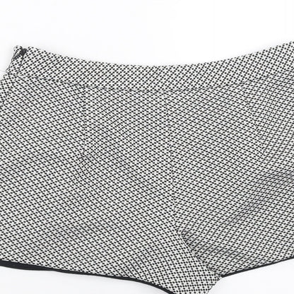 Miss Selfridge Womens Black Geometric  Hot Pants Shorts Size 8