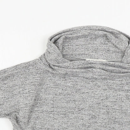 H&M  Girls Grey   Pullover Jumper Size 10-11 Years