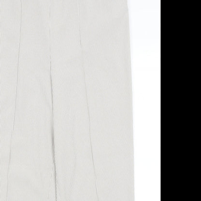 BM Womens Grey Striped  Trousers  Size 18 L27 in