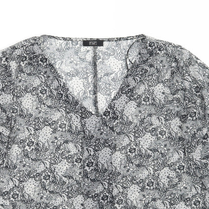 F&F Womens White Floral  Basic Blouse Size 12