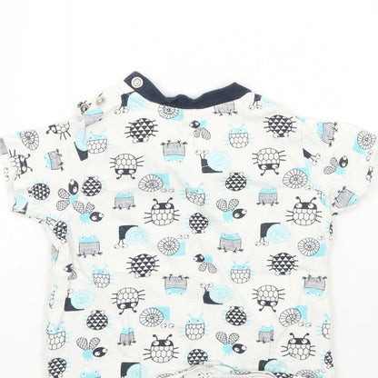 Nutmeg Boys White Geometric  Basic T-Shirt Size 9-12 Months