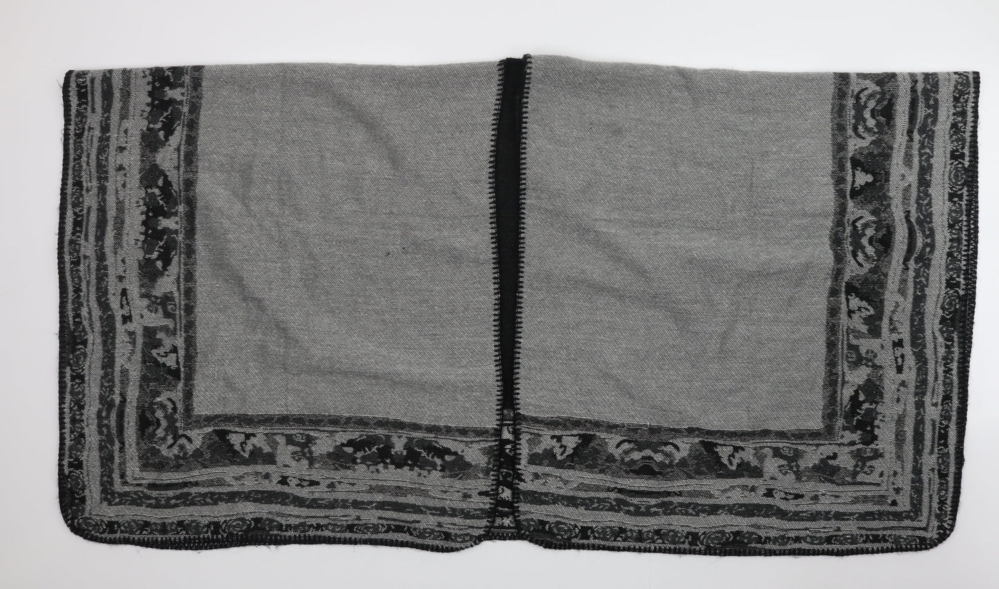Preworn  Grey Fair Isle   Shawl/Wrap