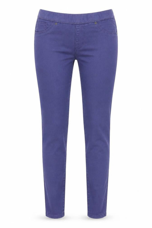 Front view of Denim & Co. women’s blue denim jegging jeans, size UK 6, 29-inch leg
