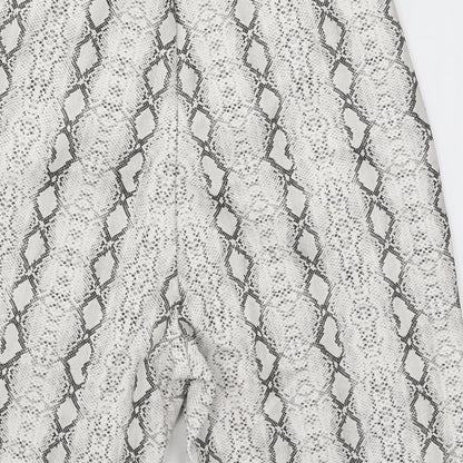 Missguided Womens White Animal Print  Hot Pants Shorts Size 6